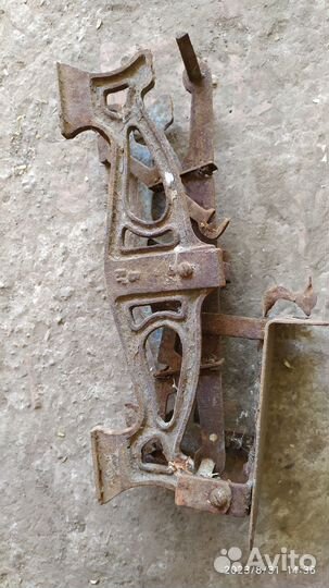 Утюг чугунный старинный