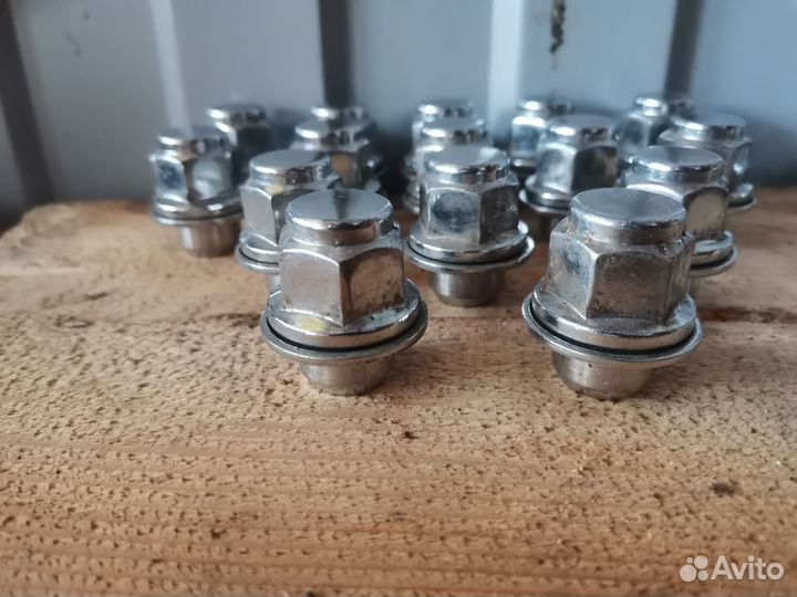 Колесные гайки 12х1.5