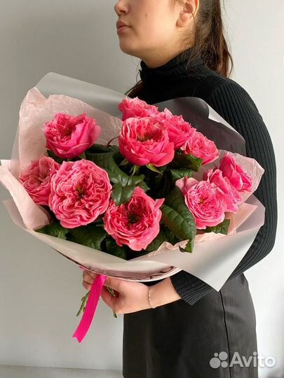 Букеты из пионовидных роз