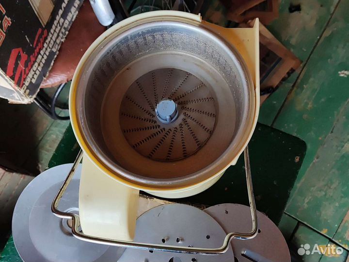 Электросоковыжималка