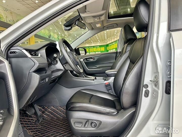Toyota RAV4 2.0 CVT, 2020, 48 000 км