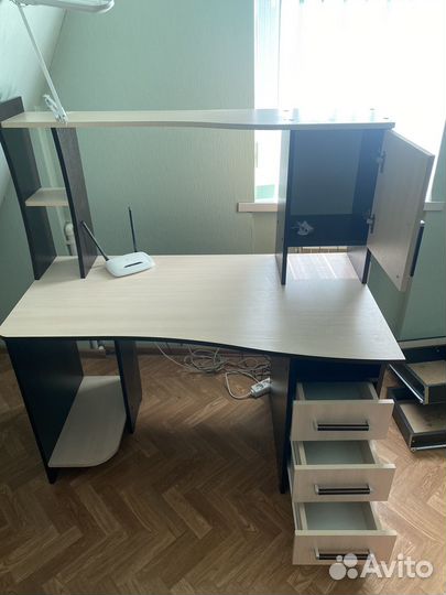 Компьютерный стол