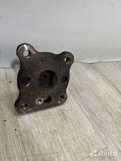 Цапфа задняя Ford Fusion CBK 1.6L zetec-S/duratec