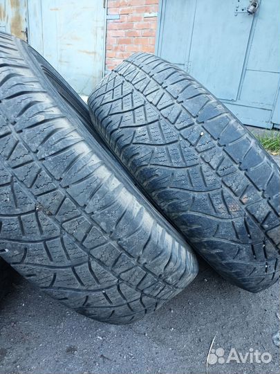 Michelin Latitude Cross 225/75 R16 104T