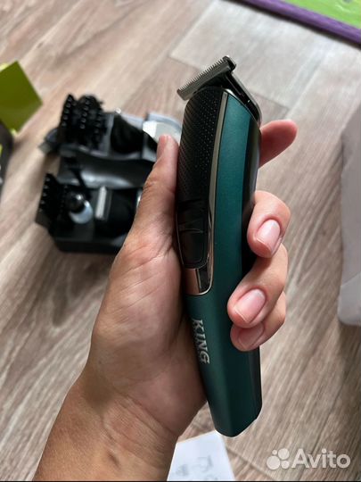 Электрическая профессиональная бритва 11в1