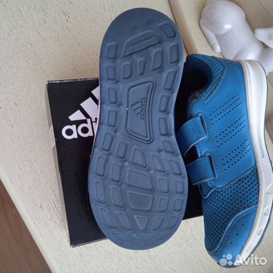 Кроссовки adidas р. 31 (20 см)