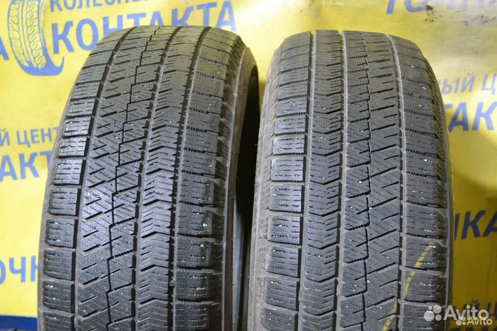 Bridgestone Blizzak VRX2 215/60 R16