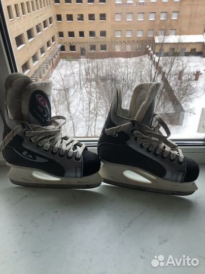 Коньки хоккейные 36 размер