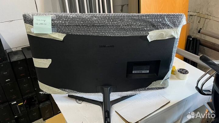 4k Монитор Samsung 31.5