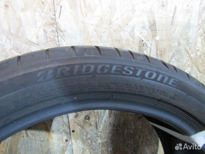 Bridgestone Potenza S001 225/45 R18