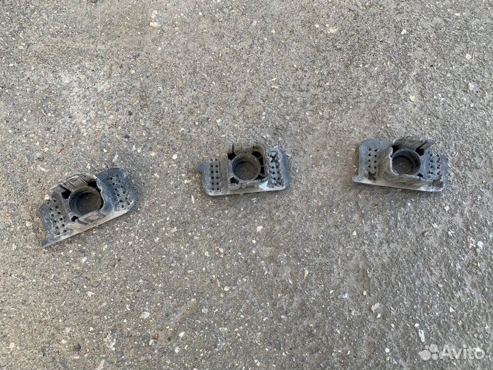 Кронштейн датчика парковки задней юбки Santa Fe 3