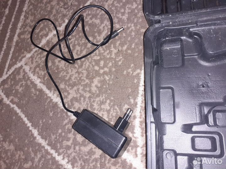 Аккумуляторная дрель Deko 20В dkcd20FU