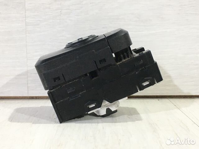 Блок управления зеркалами KIA RIO 4 1.4 ат седан