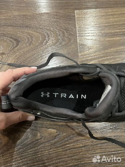 Кроссовки женские under armour 39