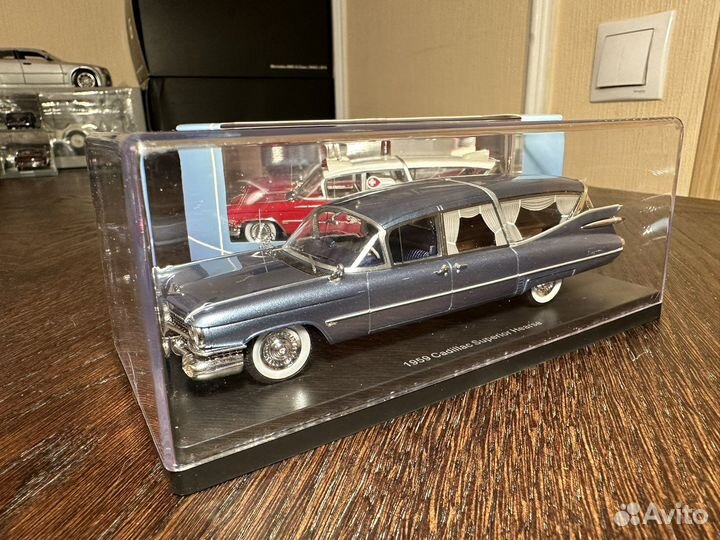 1:43 NEO/BOS: Cadillac Superrior, Mercedes 300D