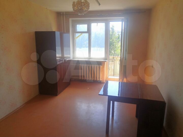 2-к. квартира, 46 м², 4/9 эт.