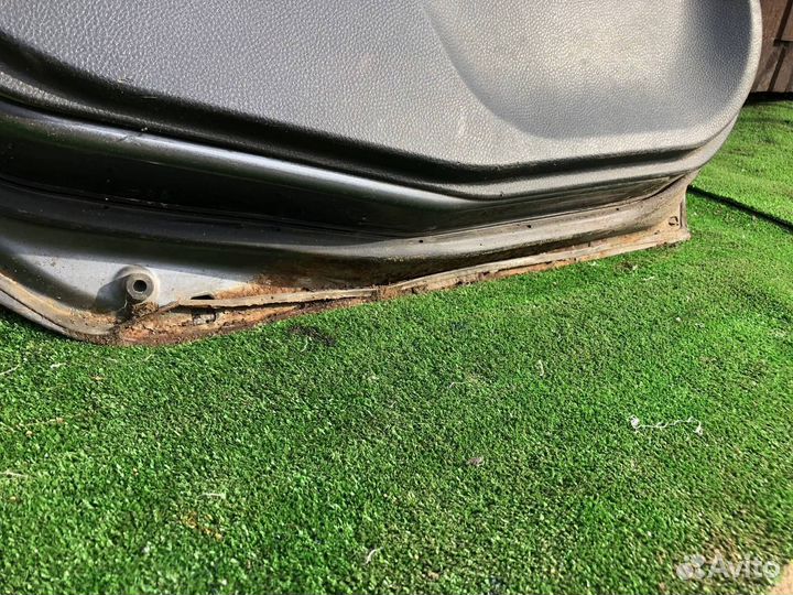 Дверь задняя левая Lancer 9