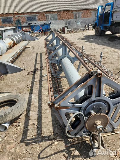 Запчасти на комбайн акрос