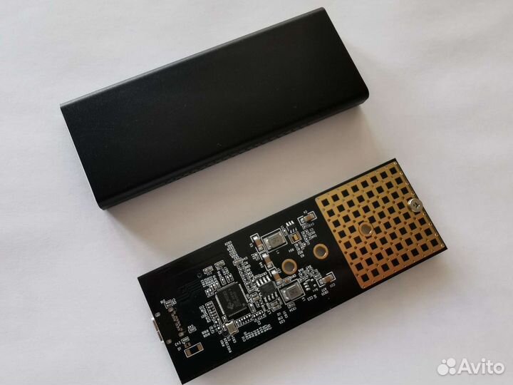 Бокс для жесткого диска SSD M2