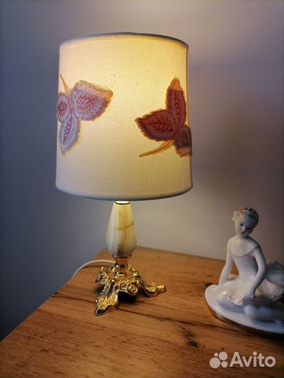 Винтажная настольная лампа