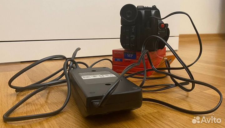 Видеокамера sony кассетная