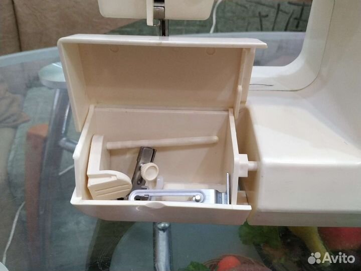 Швейная машина Белка