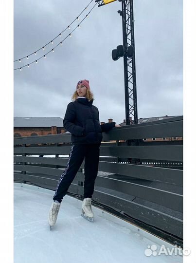 Тренер по фигурному катанию