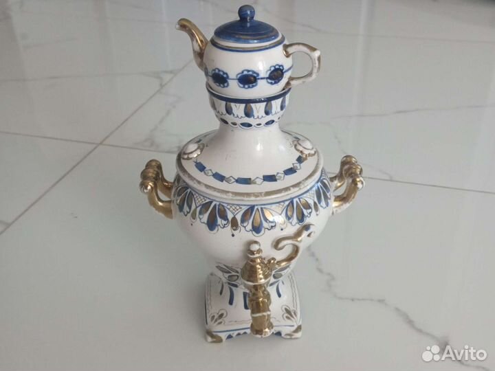 Фарфоровая посуда гжель