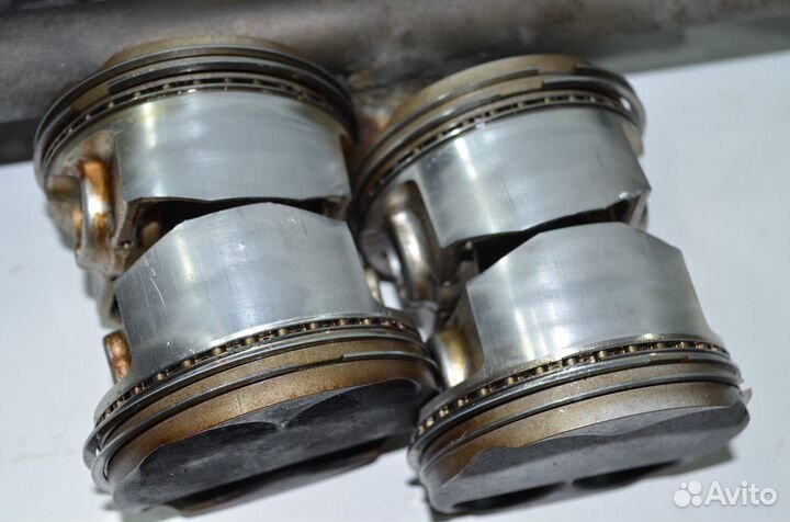 Блок цилиндров с поршнями Kawasaki ZZR1100-1