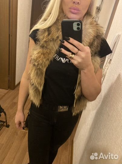 Меховая жилетка