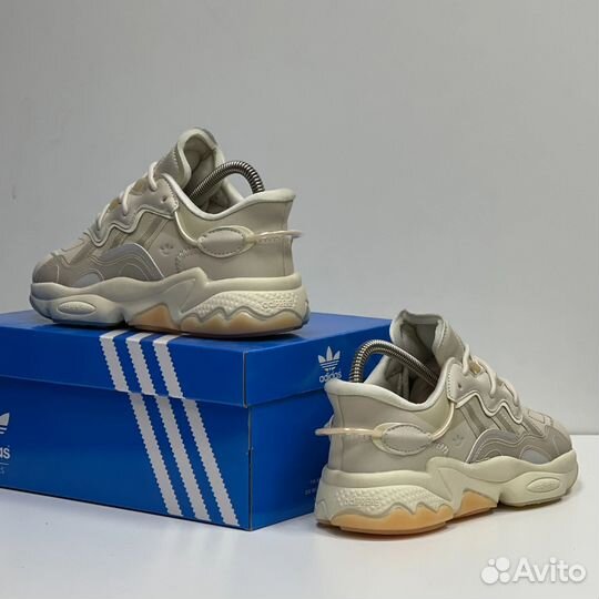 Кроссовки женские Adidas