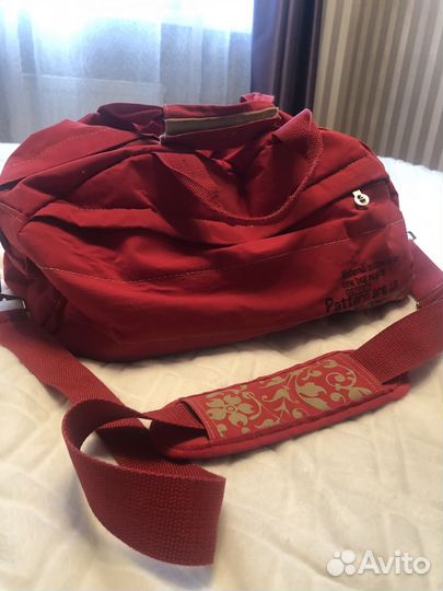 Сумка спортивная красная