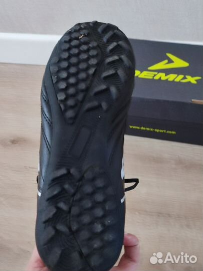 Футбольные бутсы demix 38 р