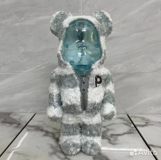 Мишка bearbrick celato pique 400 28см в одежде