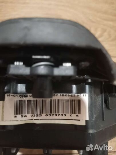 Подушка безопасности в руль Пежо 3008