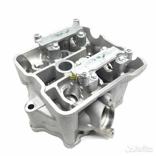 Головка цилиндра Suzuki 11100-31G00