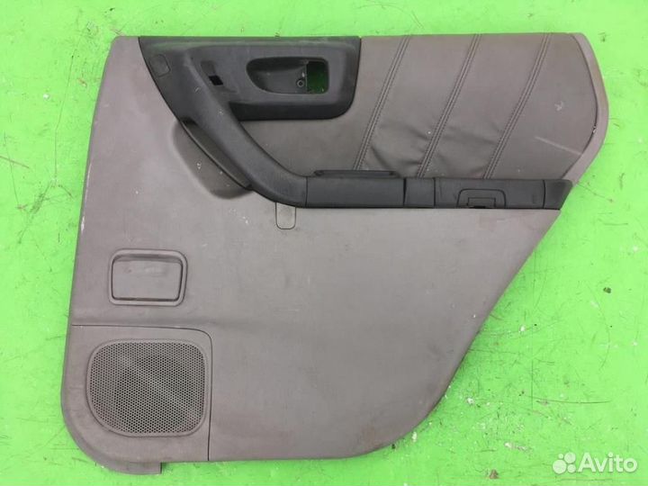 Обшивка двери комплект Субару Форестер 10