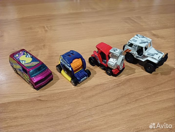 Игрушечные машинки