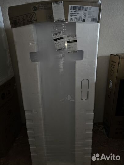 Новая no frosr морозильная камера indesit dfz 4150