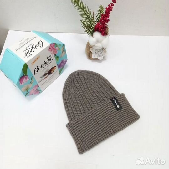 Шапки вязаные