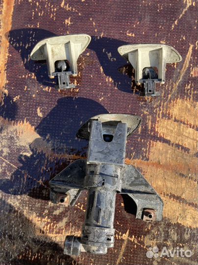 Lexus rx 2 форсунка омывателя фар правая