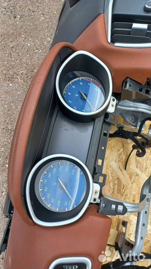 Щиток приборово Maserati Ghibli