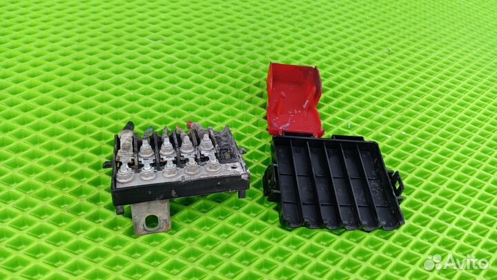 Блок предохранителей силовых geely GC6