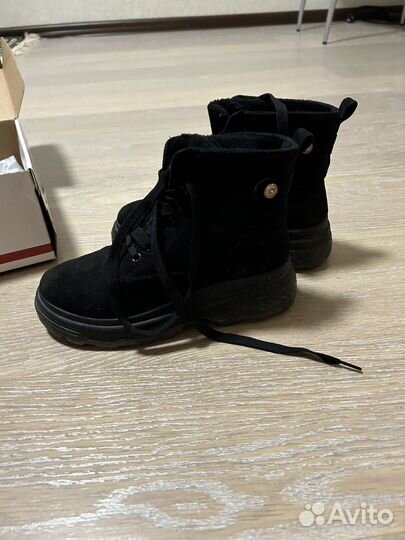 Ботинки женские