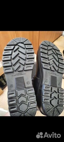 Рабочие ботинки 43р зимние новые