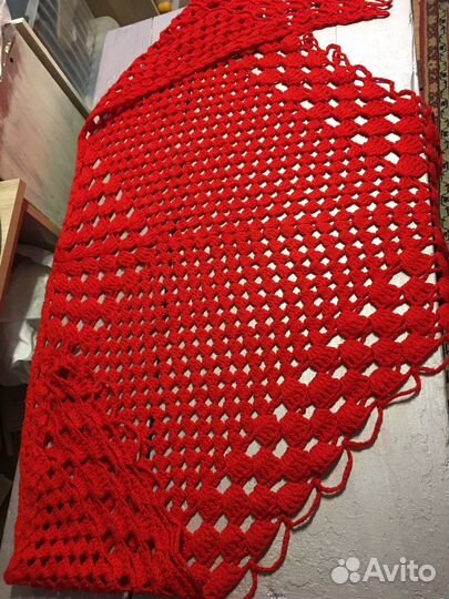 Шаль,бактус вязаная