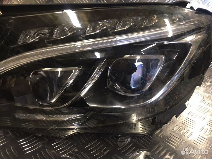 Mercedes w205 фара левая LED