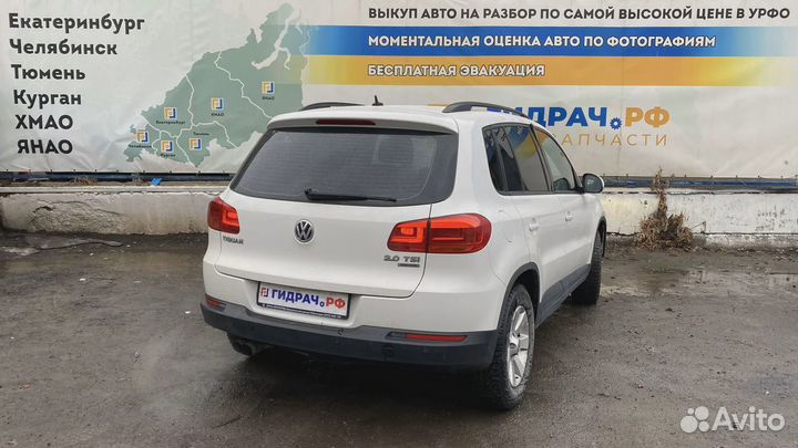 Суппорт тормозной передний левый Volkswagen Tiguan