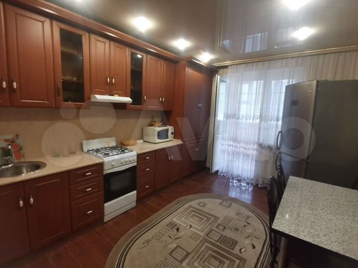 2-к. квартира, 64 м², 2/15 эт.