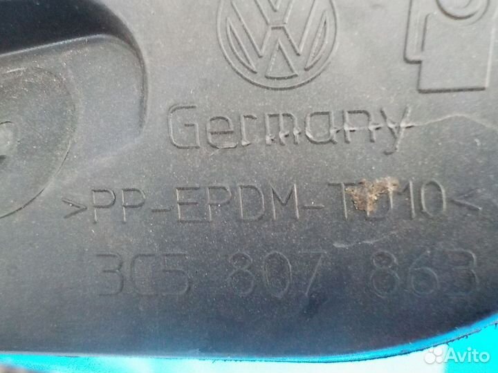 Кронштейн заднего бампера центральный volkswagen P